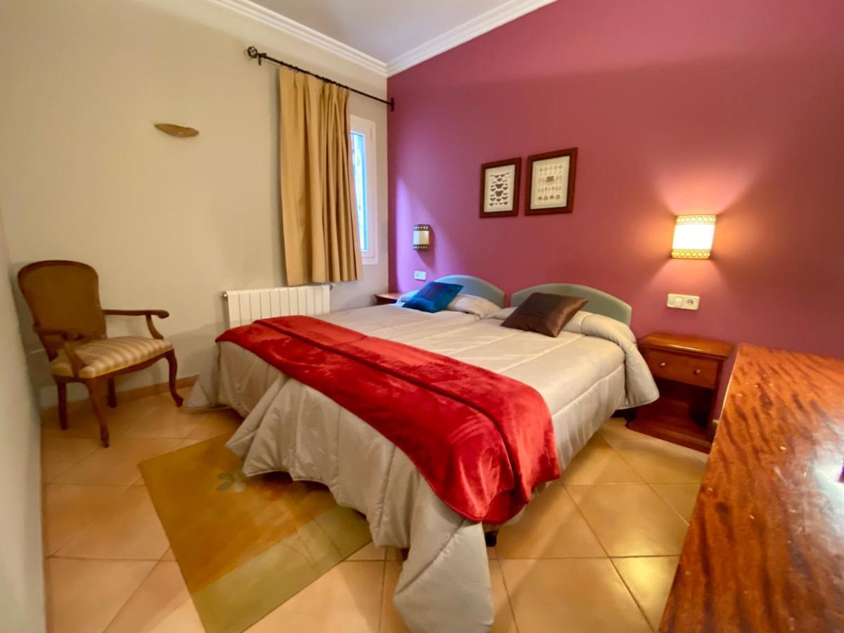 Hostal Bonavista Cervera  Eksteriør billede