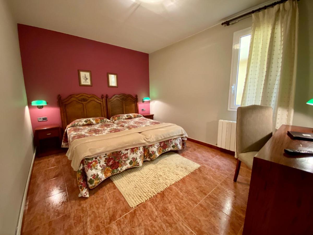 Hostal Bonavista Cervera  Eksteriør billede